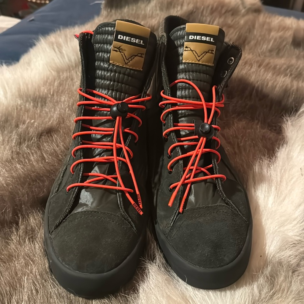 Diesel D-Velows D-String Plus Mens Green Lace Up Lifestyle Sneakers